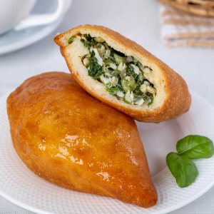 Пирожок жареный с зеленым луком и яйцом 105г