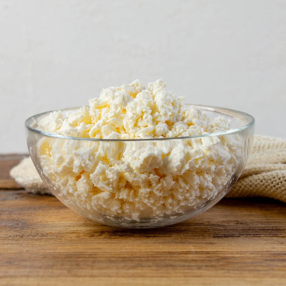 Творог жирный фермерский 7-18% вес Наша Сыроварня Творог жирный фермерский 7-18% вес Наша Сыроварня