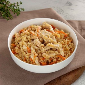 Рис с желтым карри и курицей на кокосовом молоке вес