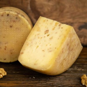Сыр Качотта с грецким орехом 45% вес