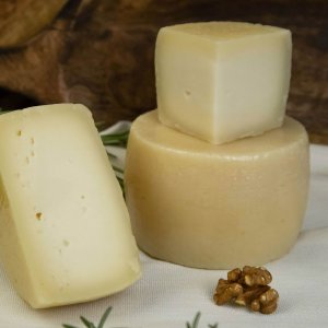 Сыр Наша Сыроварня Козари 45% вес