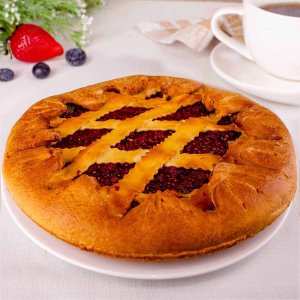 Пирог с лесными ягодами вес