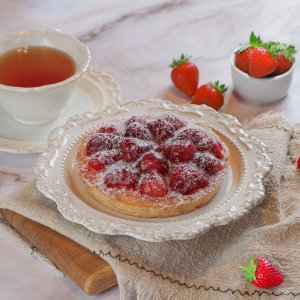 Торт песочный Клубничная корзинка вес