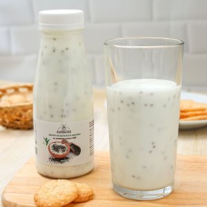 Йогурт из цельного молока натур со злаками чиа 250мл Наша Сыроварня