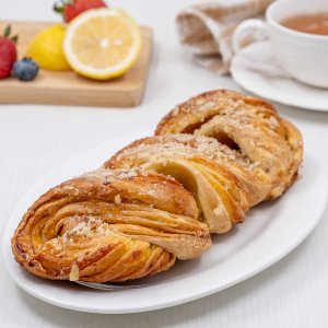 Плетенка слоеная с лимонной начинкой вес