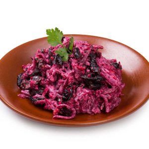 Салат из свеклы с грецким орехом и черносливом вес