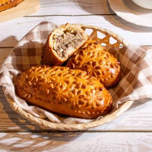 Кулебяка мясная из Русской печи вес