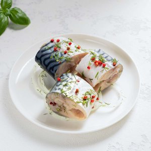 Скумбрия атлантическая с луком и перцем с/с вес
