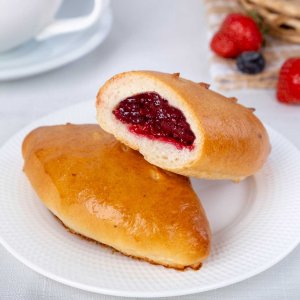 Пирожок с клюквой 50г 