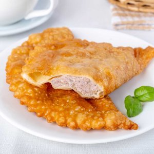Чебурек с мясом 100г 
