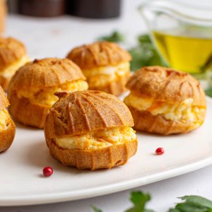 Закуска фуршетная Профитроли с сырной начинкой 30г