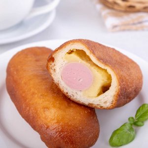 Сосиска с картофелем в тесте 180г
