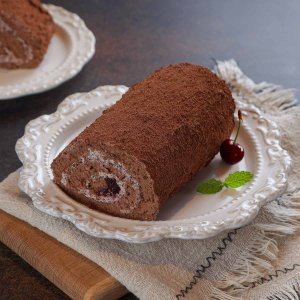 Рулет бисквитный Вишня в шоколаде вес