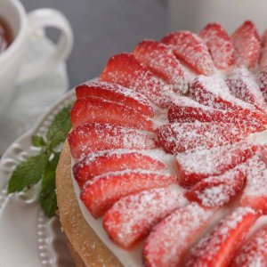 Торт Бабушкин с клубникой вес