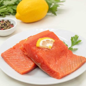 Филе нерки слабосоленое в масле с лимоном вес