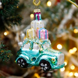 Украшение елочное Автомобиль звездн бирюзов с подарками стекло 9х5х11см