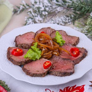 Ростбиф маринованный с луком Нежный вес