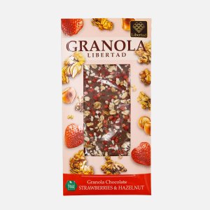Шоколад Либертад молочный с гранолой клубникой и фундуком 80г