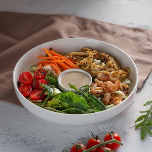 Салат Азиатский с кунжутной заправкой 150/40г
