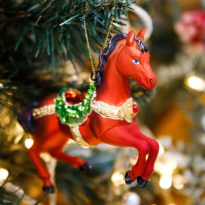 Украш елочХолидей Классик Лошадь Лошадь цирков гнед стек11,5х3,5х10