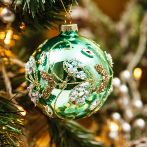 Украш елоч Холидей Классик Шар Лепестки мятный глянцевый стек 8см