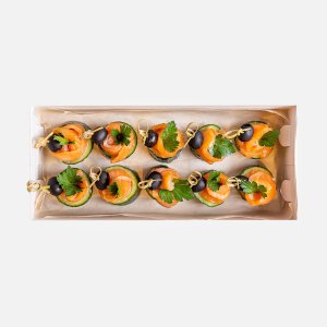 Набор из Канапе с огурцом и лососем 45г*10шт